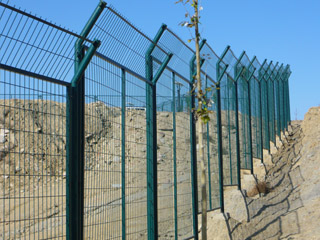 圈地護(hù)欄網(wǎng)